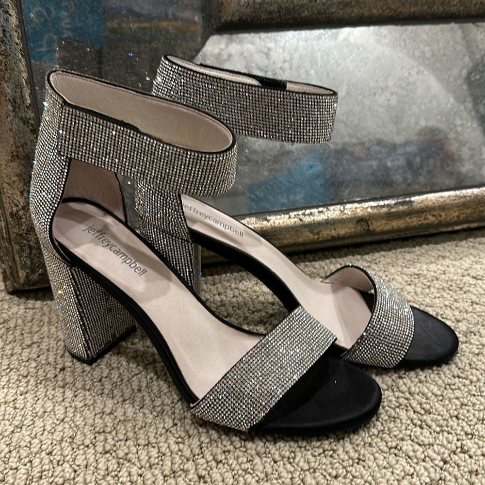 Jeffrey Campbell sparkly rhinestone shoes 9